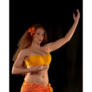 What a blast to get to shoot with a gorgeous Tahitian Dancer.  An opportunity to shoot something beautiful.